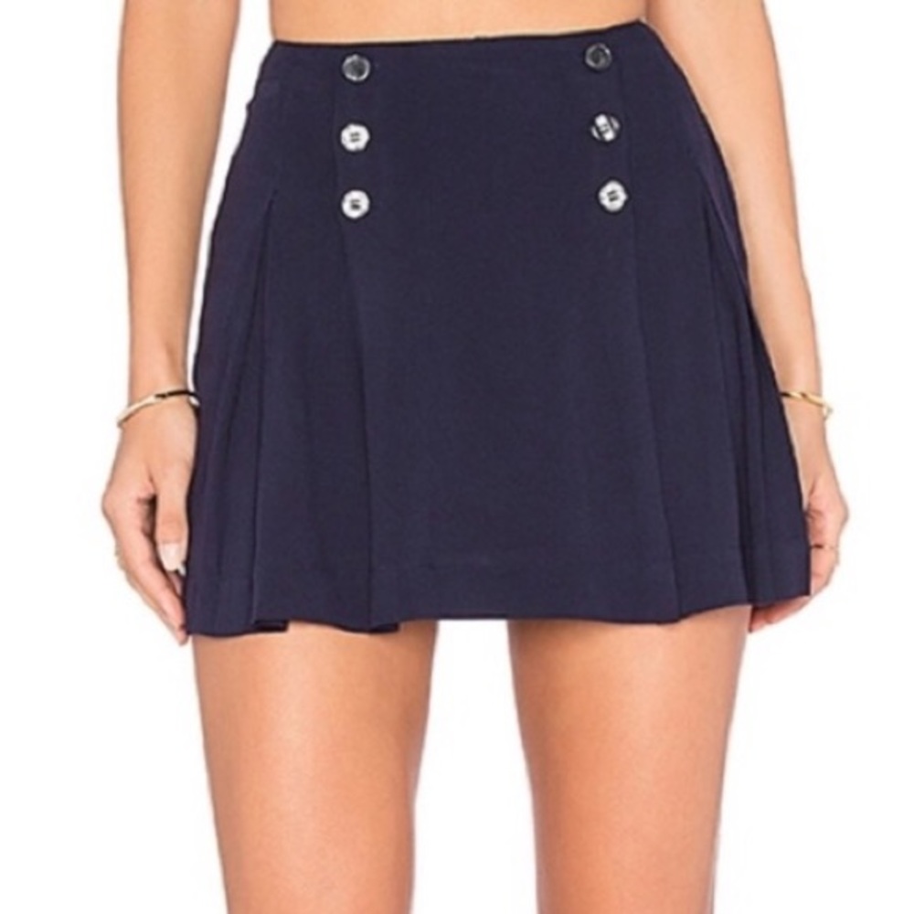 skirt with buttons